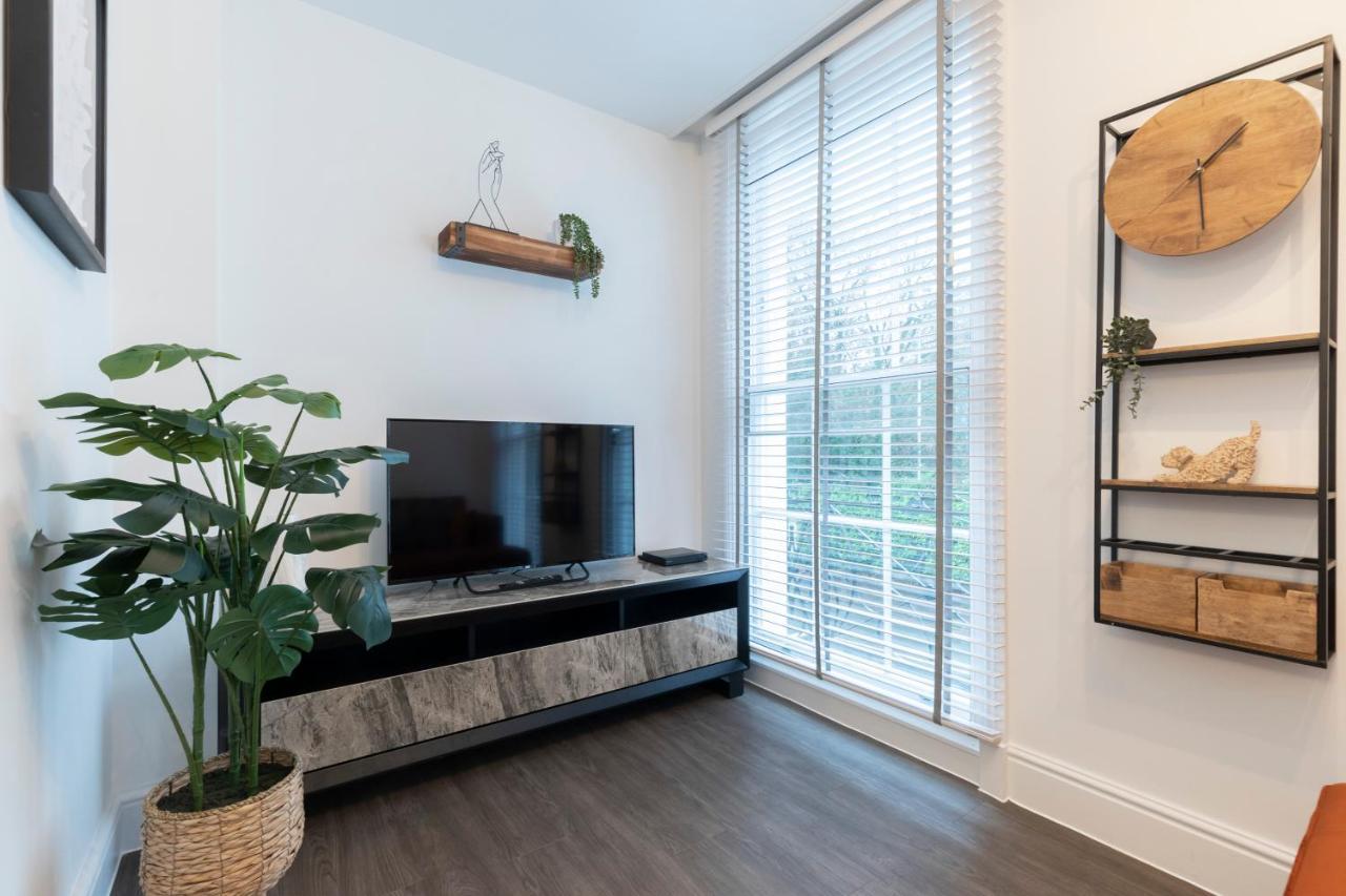 Elliot Oliver - Luxury 2 Bedroom Regency Apartment With Parking & Ev Charger Τσέλτενχαμ Εξωτερικό φωτογραφία
