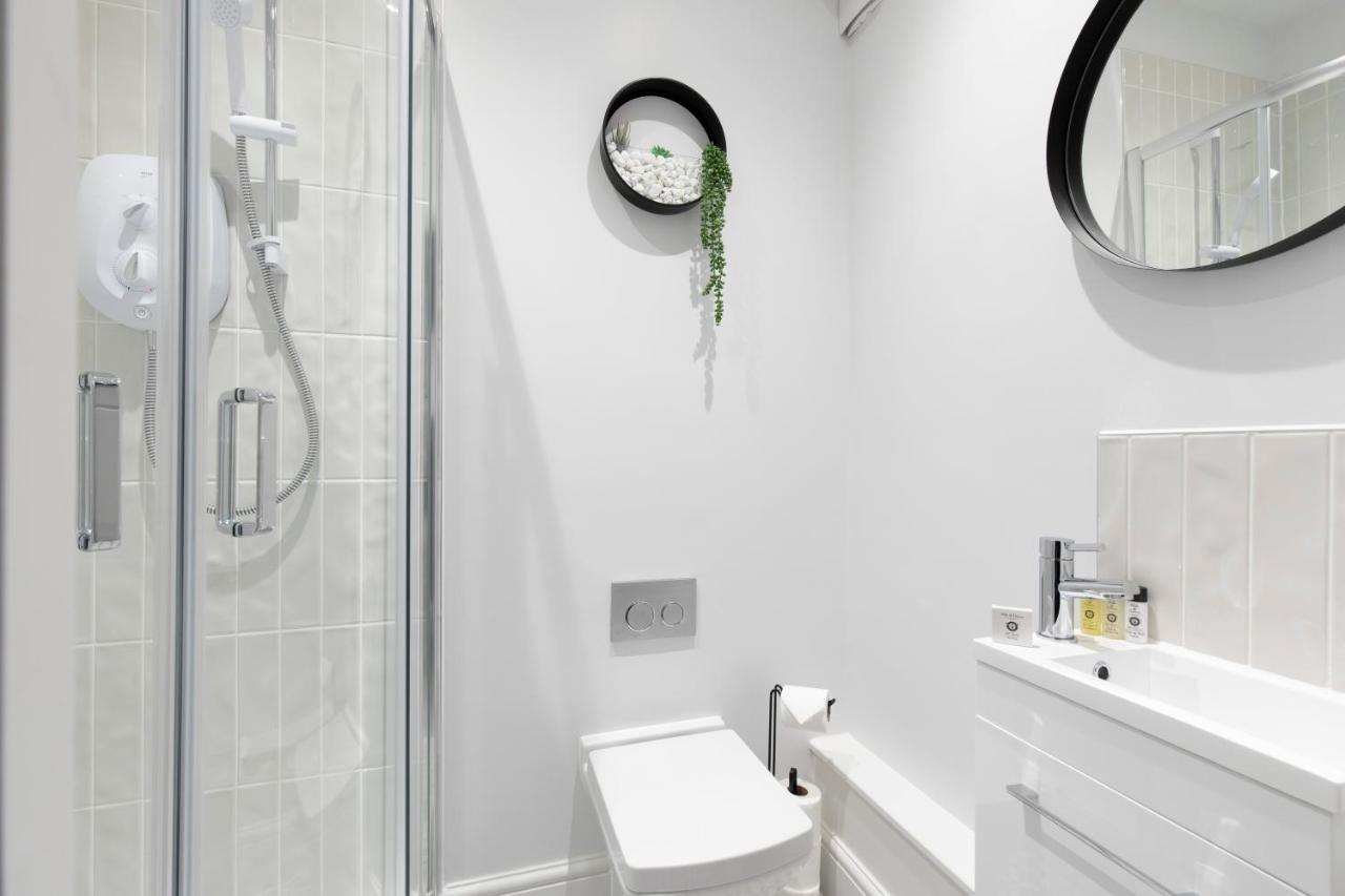 Elliot Oliver - Luxury 2 Bedroom Regency Apartment With Parking & Ev Charger Τσέλτενχαμ Εξωτερικό φωτογραφία