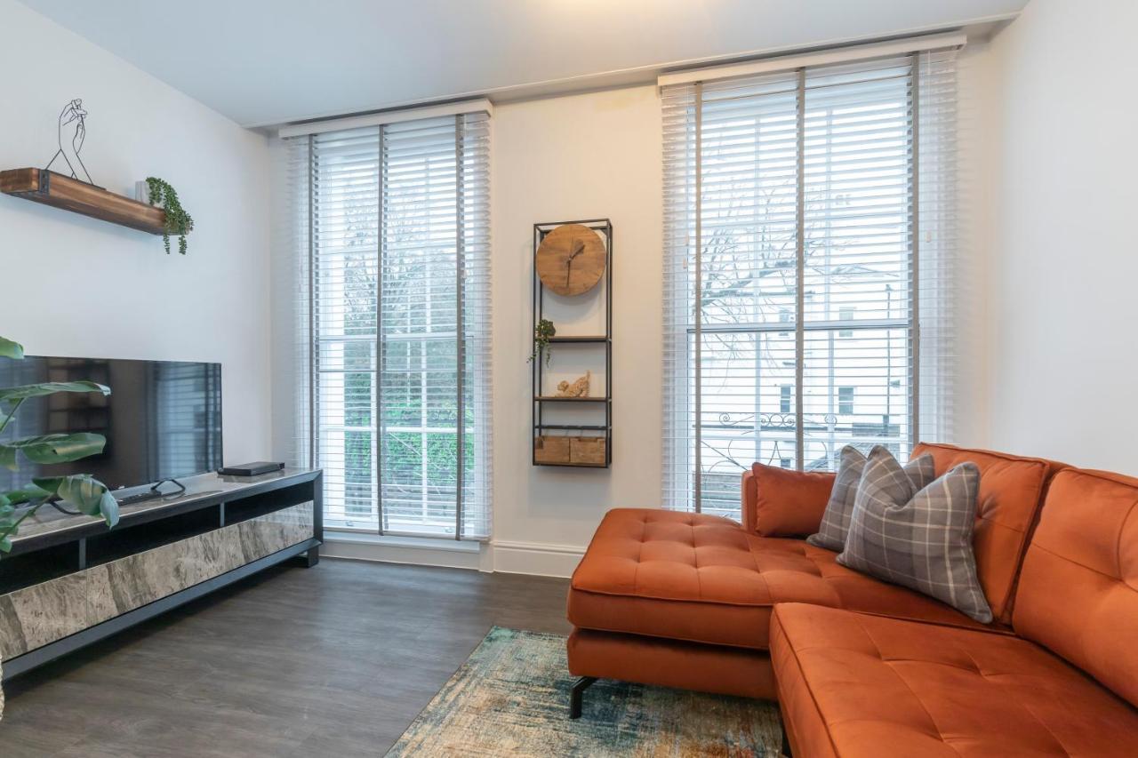 Elliot Oliver - Luxury 2 Bedroom Regency Apartment With Parking & Ev Charger Τσέλτενχαμ Εξωτερικό φωτογραφία