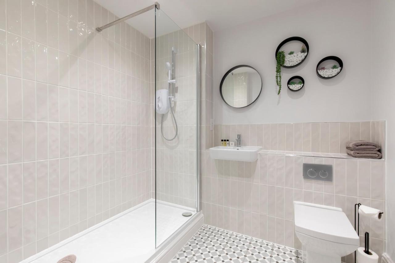 Elliot Oliver - Luxury 2 Bedroom Regency Apartment With Parking & Ev Charger Τσέλτενχαμ Εξωτερικό φωτογραφία